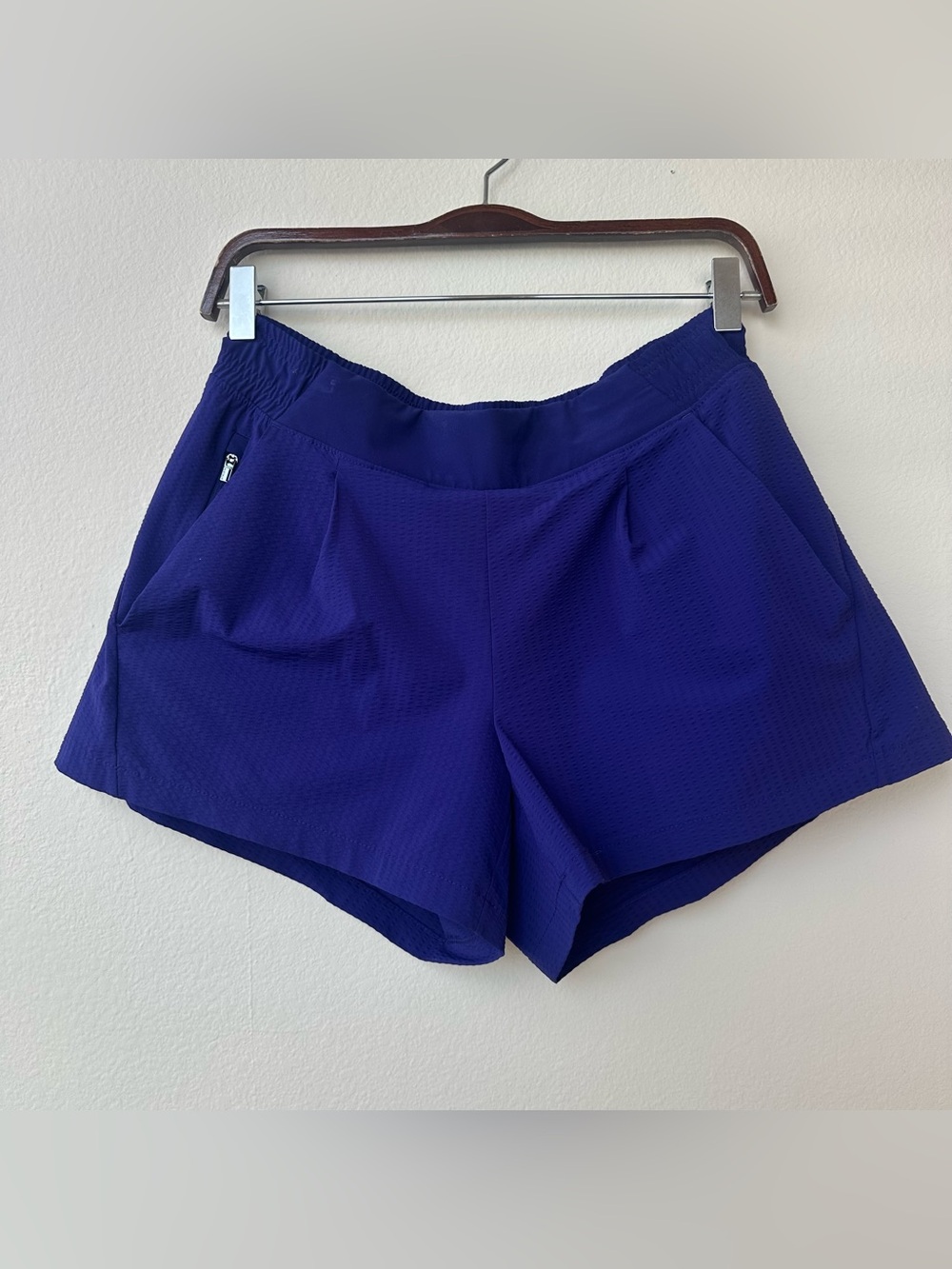 Athleta Textured Brooklyn Short Women’s 4 438
